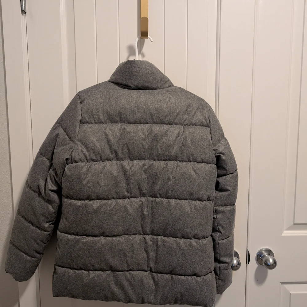 Old Navy Charcoal Puffer Jacket - Picture 4 of 4